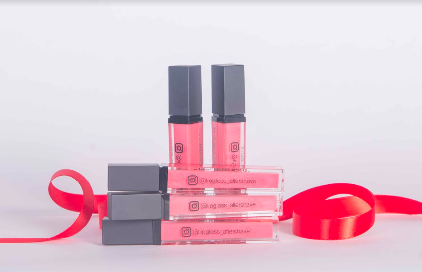 Lipgloss-and-Aftershave-7-lipgloss