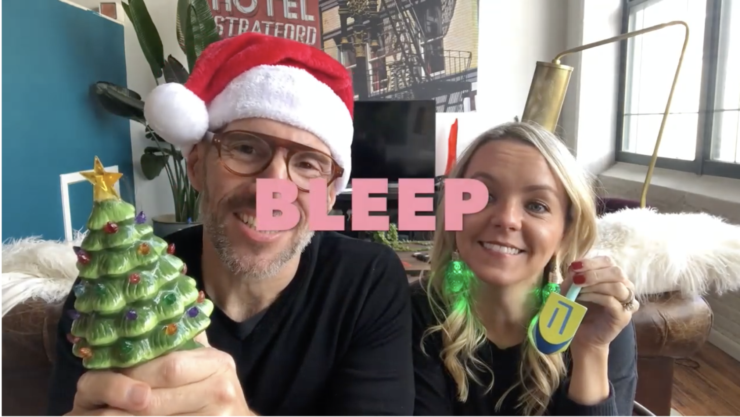 Holiday Blooper Reel Lipgloss Aftershave 2018